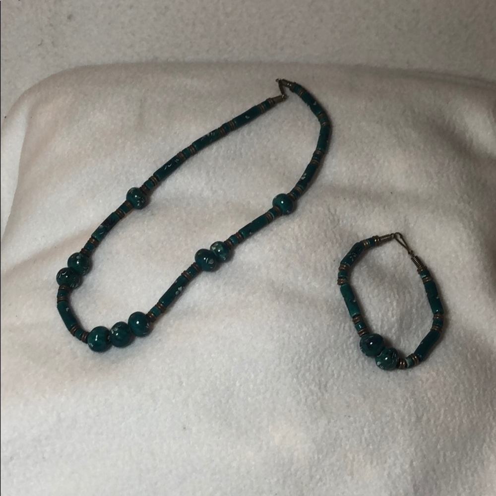 Green Beaded Necklace and Bracelet Set